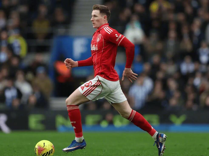 开云体育官方网-曼城续约罗德里决定安德森转会，瓜迪奥拉考察1亿英镑中场|英格兰|伊蒂哈德|纽卡斯尔|诺丁汉森林|太阳报_新浪体育_新浪新闻